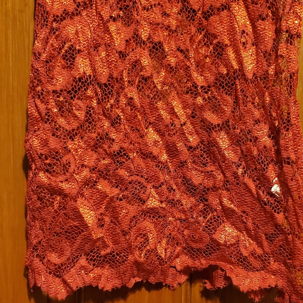 Buckle Mesh Tanktop - Picture 2 of 3